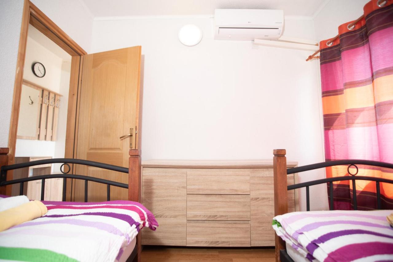 Apartmens Leona Apartment Karlobag Ngoại thất bức ảnh
