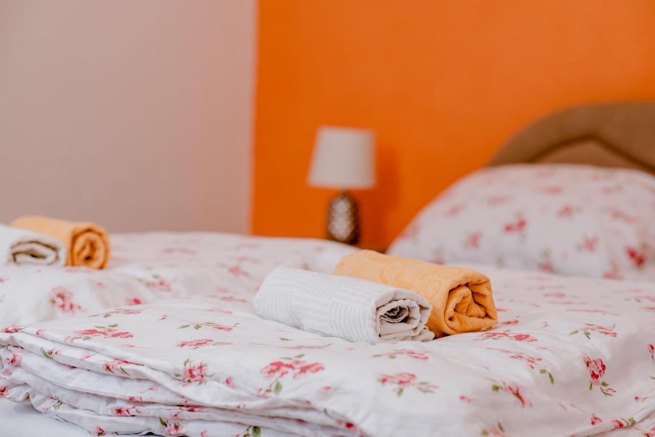 Apartmens Leona Apartment Karlobag Ngoại thất bức ảnh