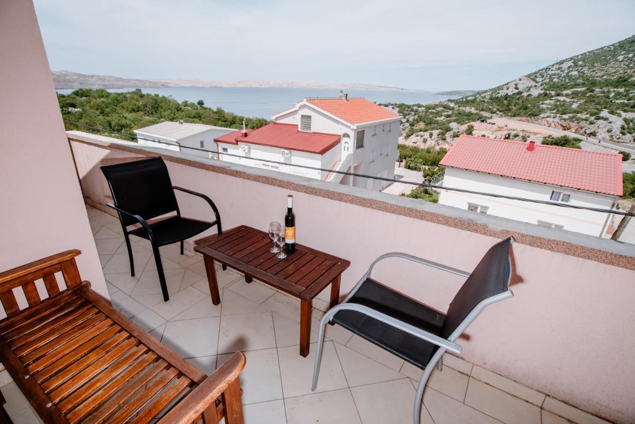 Apartmens Leona Apartment Karlobag Ngoại thất bức ảnh