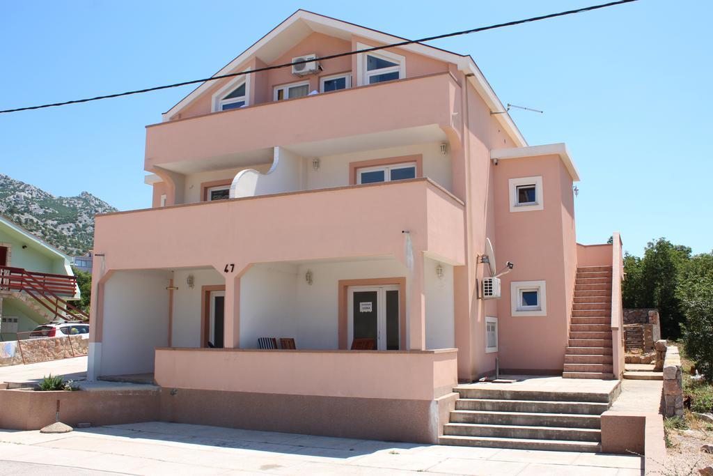Apartmens Leona Apartment Karlobag Ngoại thất bức ảnh